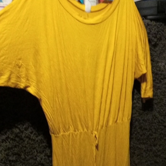 MUSTARD colored jumpsuit - Picture 6 of 7